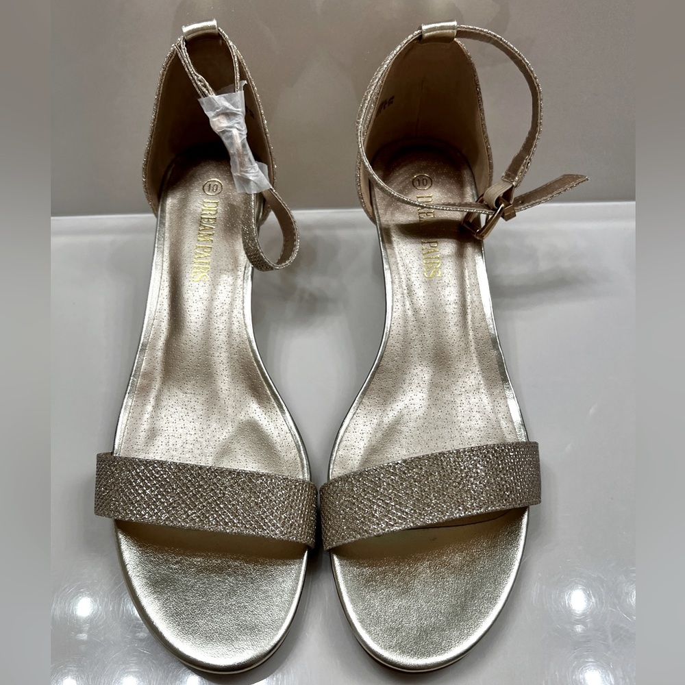 Dream Pairs Ingrid Size 10 Women’s Low Wedge Heel With Ankle Strap